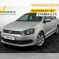 Volkswagen Polo 1.6 MT, 2015, 135 000 км, с пробегом, цена 910 000 руб.