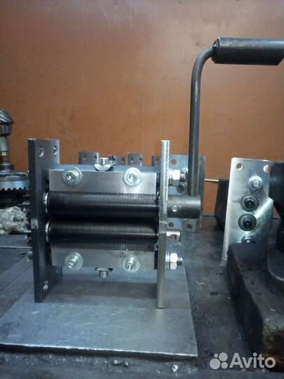 Табакорезка новая 135/40/1 для дома