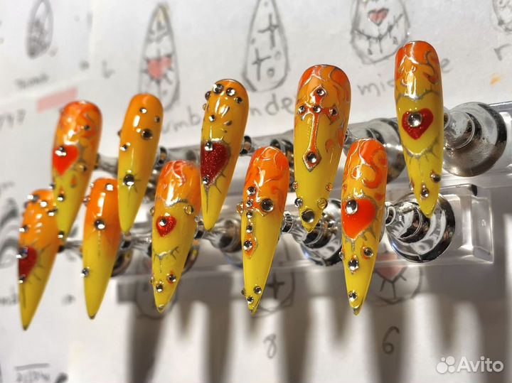 Накладные ногти с дизайном