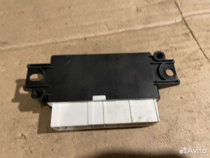 Блок управления парктроником Volkswagen Passat B8