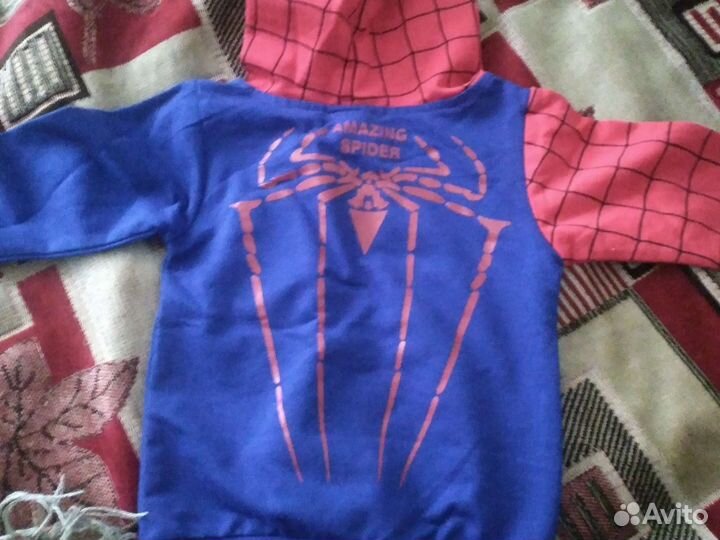 Кофта с человеком пауком