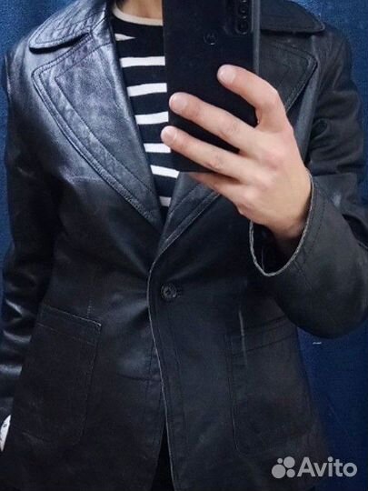 Куртка и джинсы