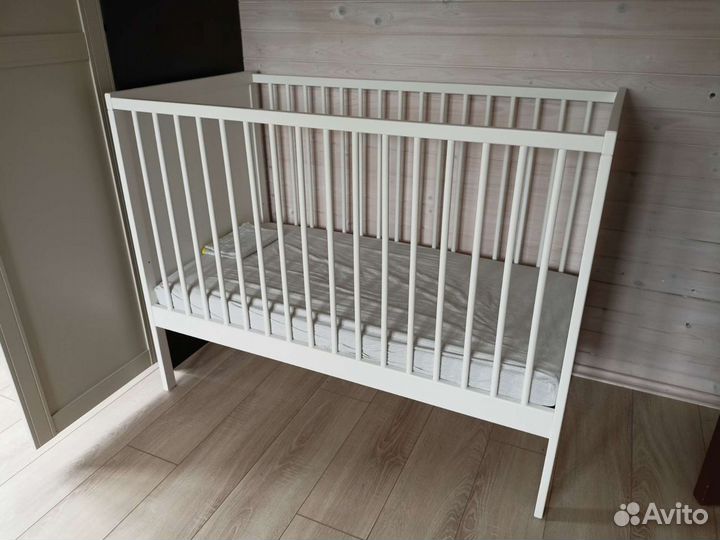 Детская кровать IKEA с матрасом