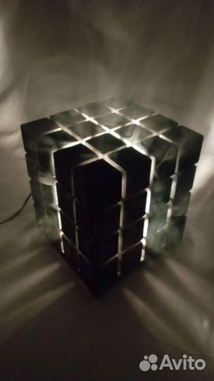 Лампа настольная