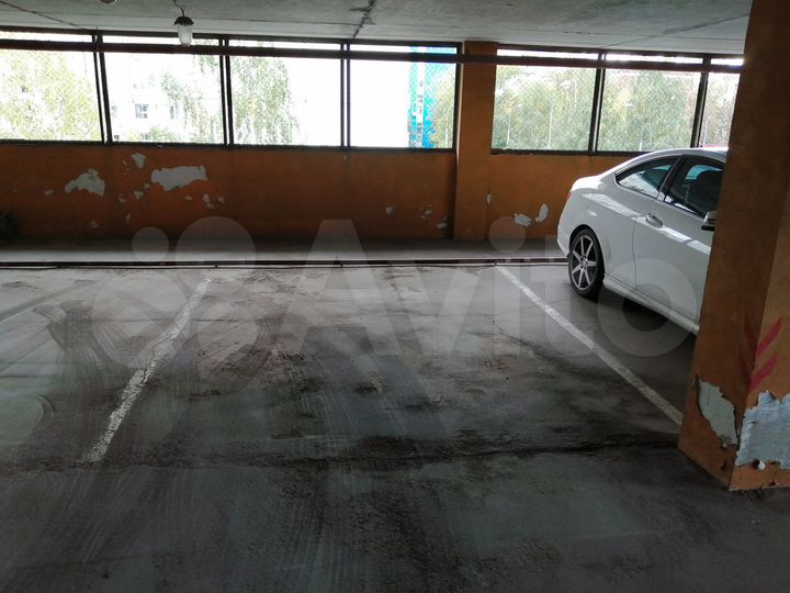 Машиноместо, 18 м²