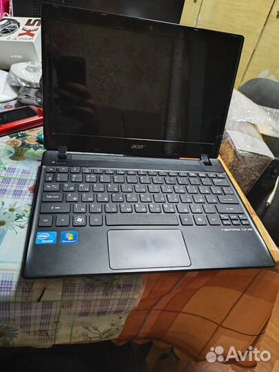 Acer aspire one