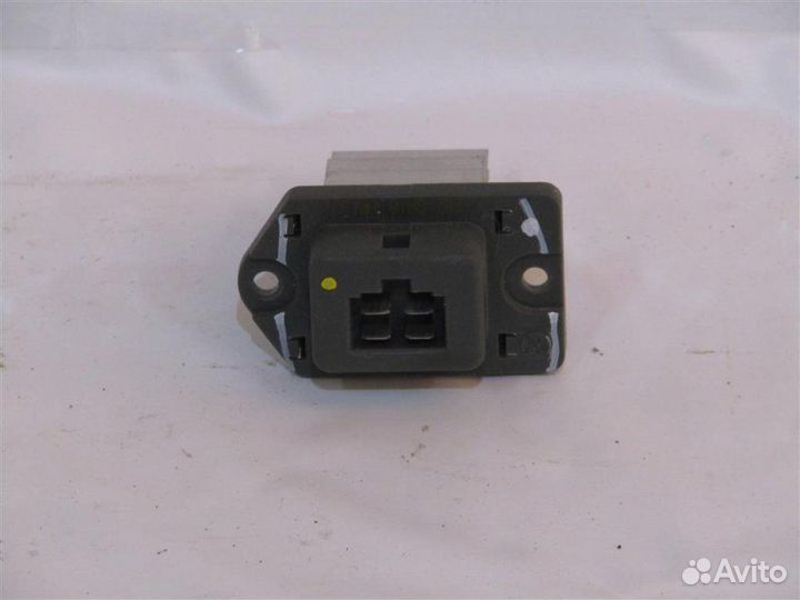 Резистор отопителя Kia Rio X-Line G4FG 2018