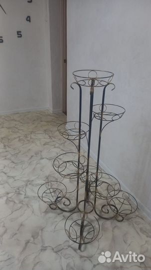 Подставка для цветов