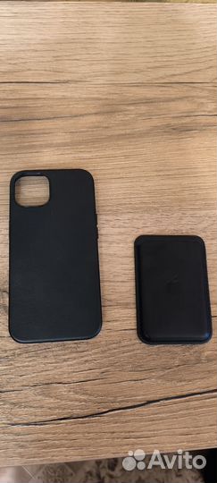 Чехол на iPhone 13