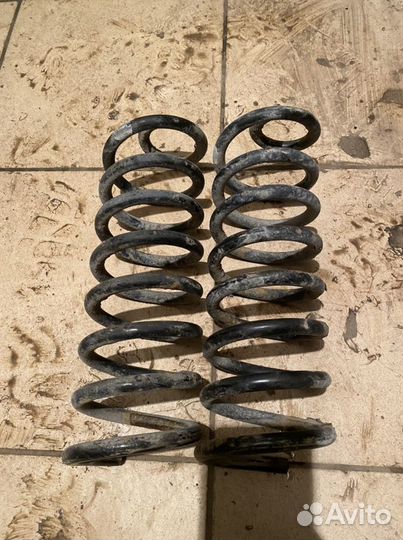 Задние пружины на Рено логан