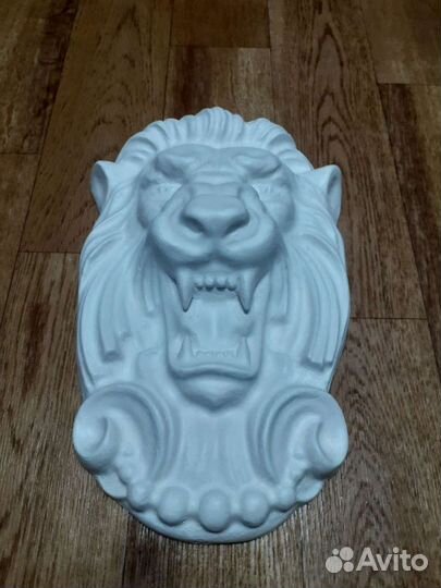 Барельеф Голова льва