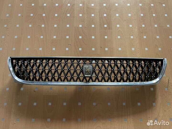 Решетка радиатора Chaser 90