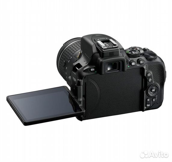 Nikon D5600 kit 18-55 AF-P VR новый