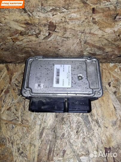 Блок управления двигателем Volkswagen Golf 5