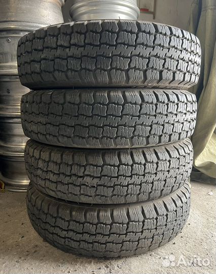 Voltyre 185/75R16