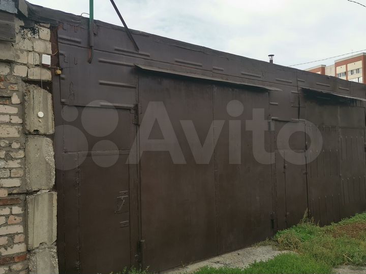 Гараж, > 30 м²