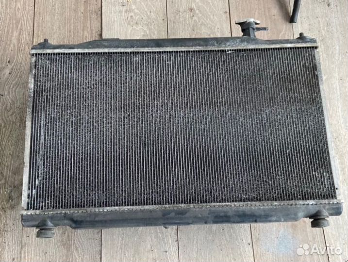 Радиатор охлаждения двигателя Honda Cr-V RE R20A2