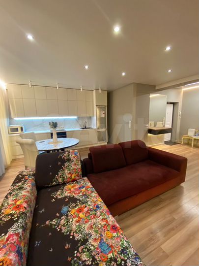 3-к. квартира, 120 м², 3/5 эт.