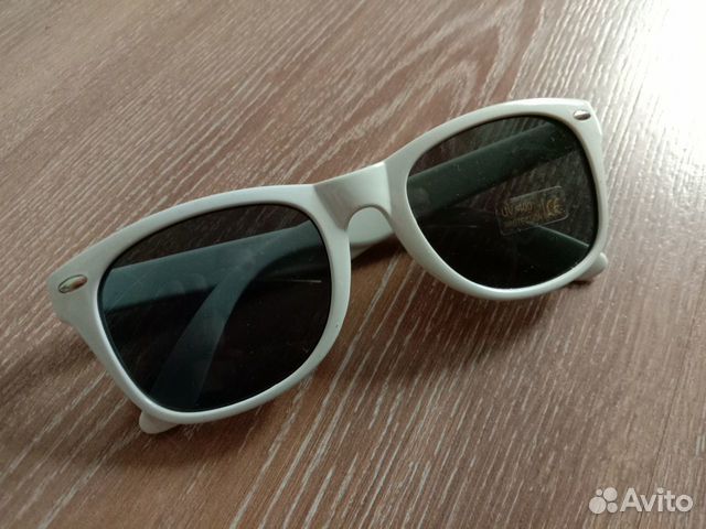 Очки солнцезащитные