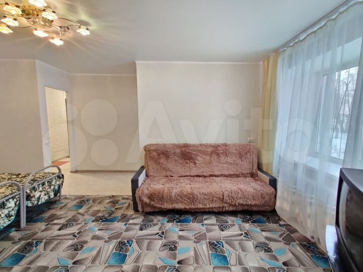 2-к. квартира, 54 м², 1/5 эт.