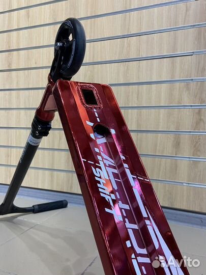 Трюковой самокат Longway Metro Shift Red