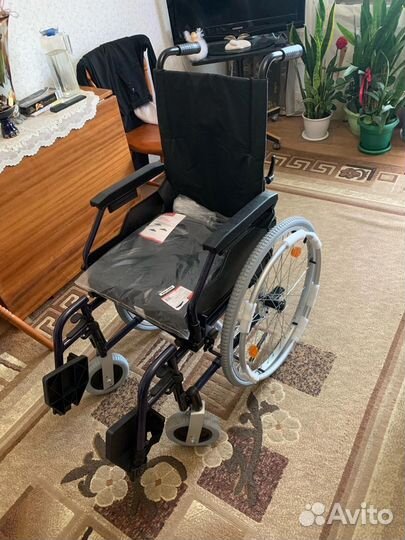 Инвалидная коляска