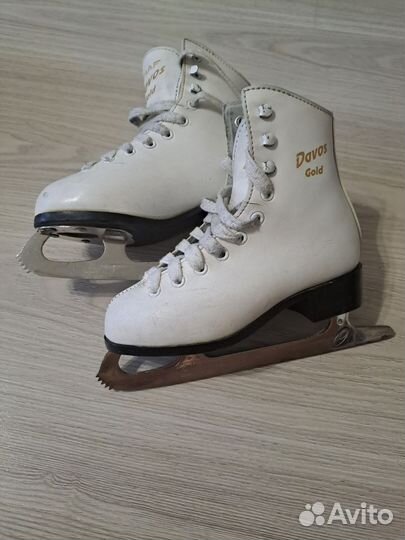 Коньки детские Davos Gold