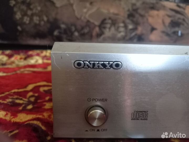 Compact disc player onkyo DX 7355