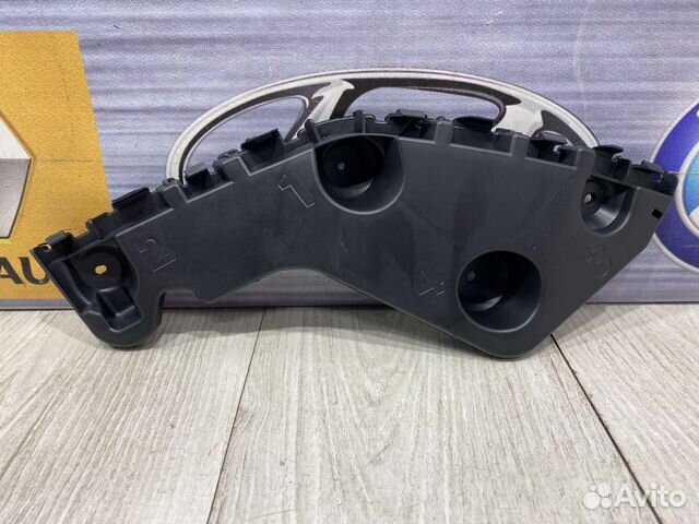 Кронштейн крепление бампера Renault duster Прав