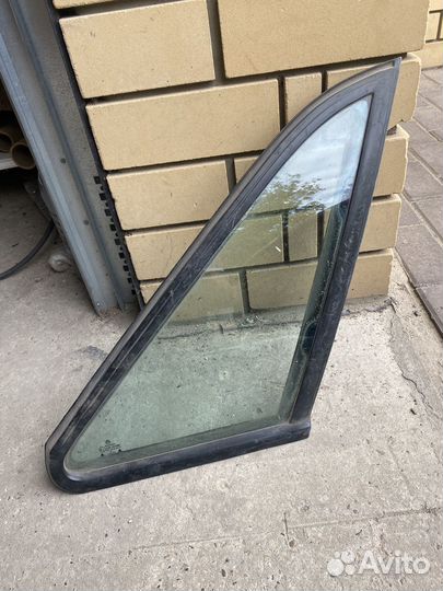 Форточка правая фольксваген пассат б3