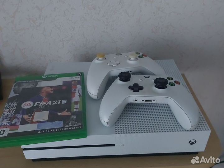 Xbox One s 500 gb
