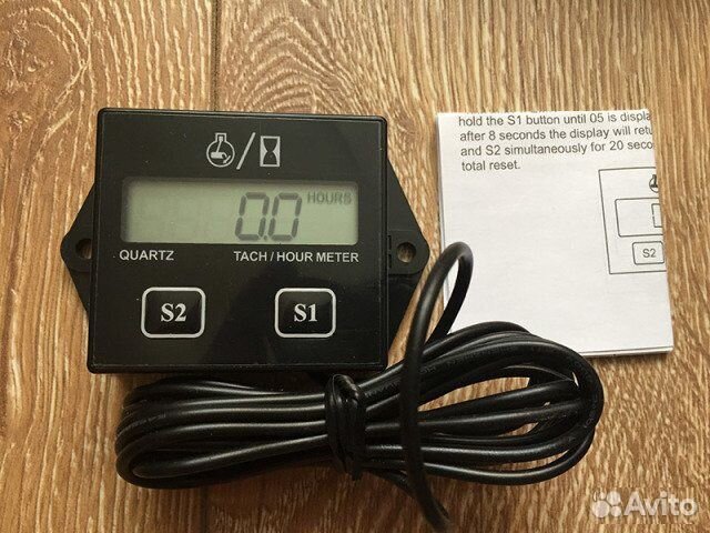 Тахометр / счетчик моточасов