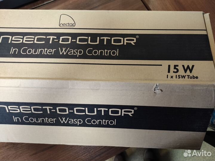 Прибор для борьбы с летающими насекомыми