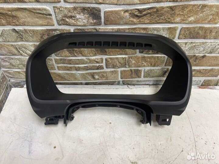 Накладка на торпедо Volvo Xc90 2 2.0 dizel 2017