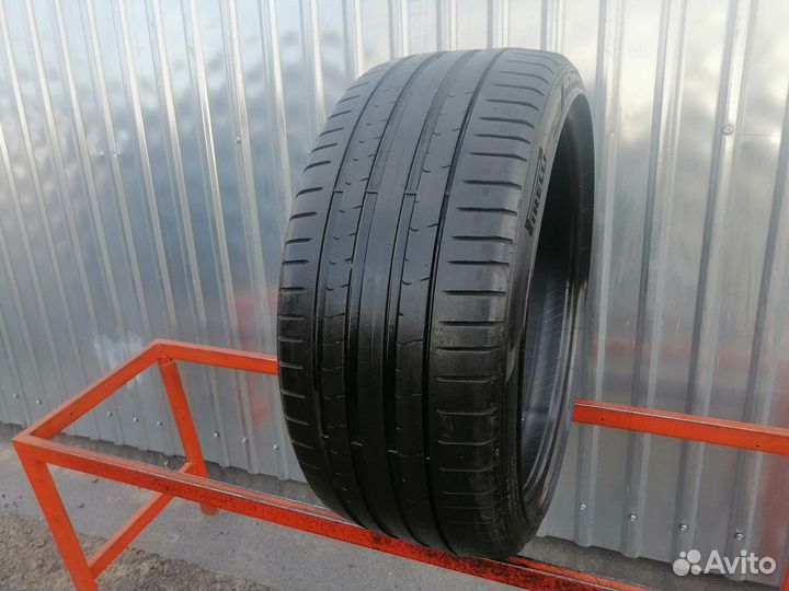 Pirelli P Zero PZ4 255/35 R20