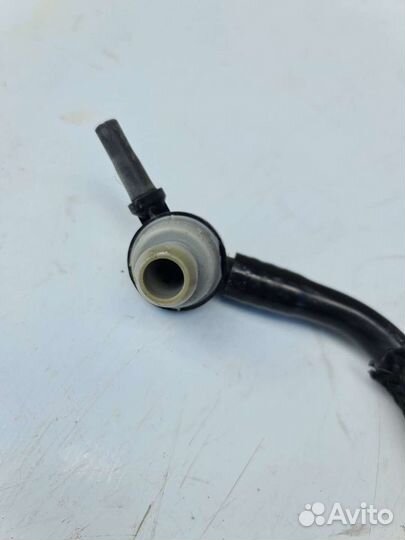 Вакуумная трубка Mercedes W212