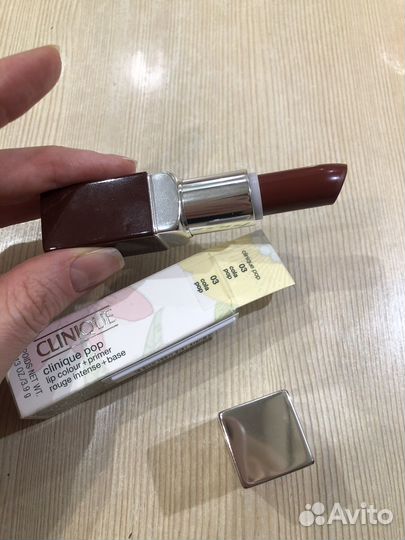 Помада Clinique