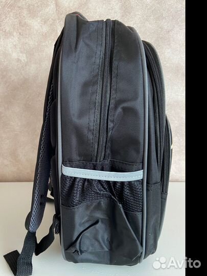 Рюкзак школьный для мальчика новый