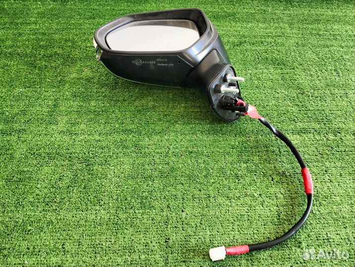 Зеркало левое Камри 70 оригинал бу