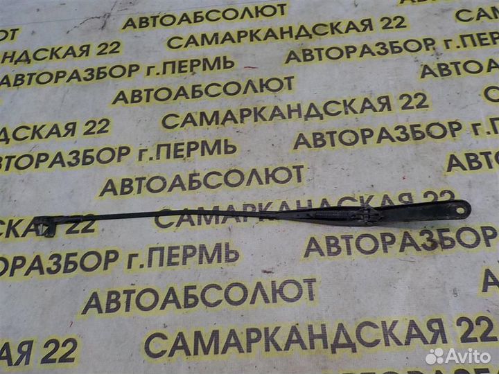 Поводок стеклоочистителя передний правый Ford Foc