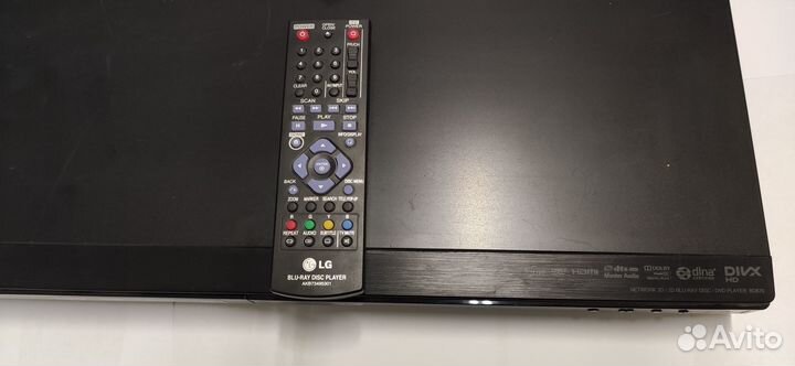 Blu-Ray 3D плеер LG BD670