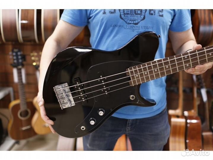 Aria JET-B BK - бас-гитара, цвет чёрный