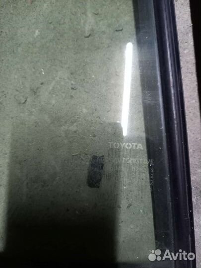 Стекло треугольник Тойота Ленд крузер прадо 150