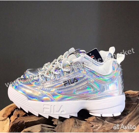 Holographic fila hotsell disruptor 2