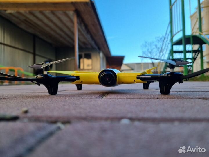 Квадрокоптер с камерой zyma