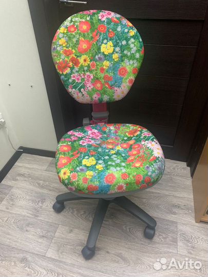 Компьютерное кресло