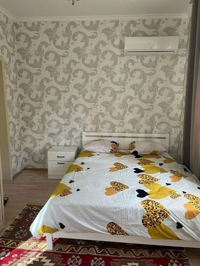 2-к. квартира, 65 м², 1/10 эт.