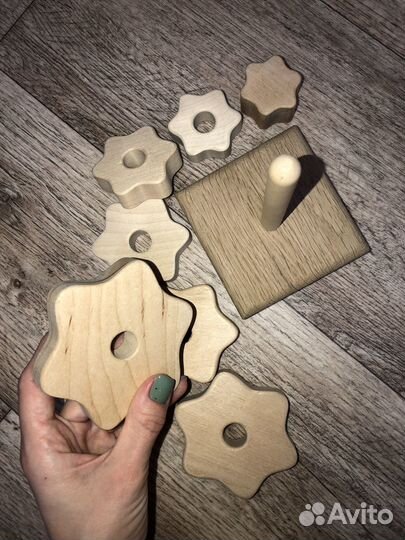 Деревянная пирамидка