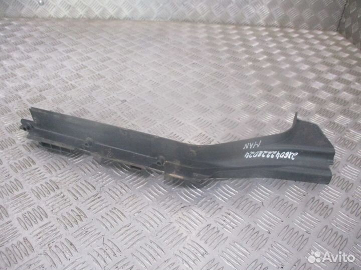 Накладка порога правая MAN 81615100790