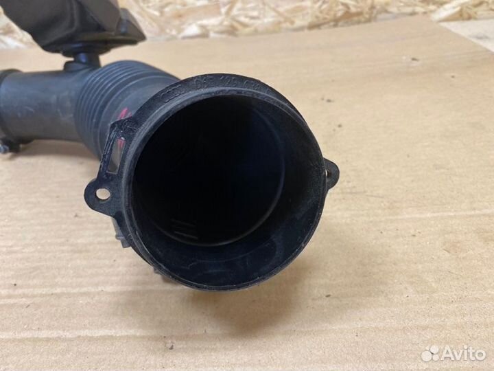 Патрубок воздушного фильтра Audi A4 B8 cala 2008